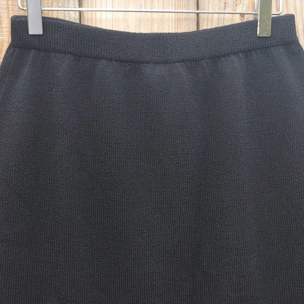 Vtg St. John Basics Black Label Santana Knit Skirt, Black, Made in USA - Picture 2 of 7